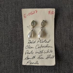 Colonial-inspired drop earrings